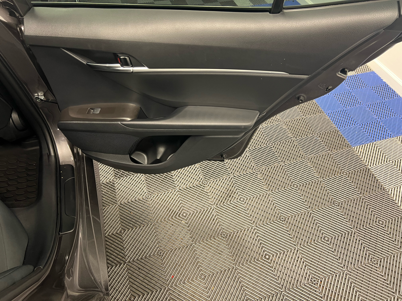 Toyota Camry LE Auto (Natl) 2023