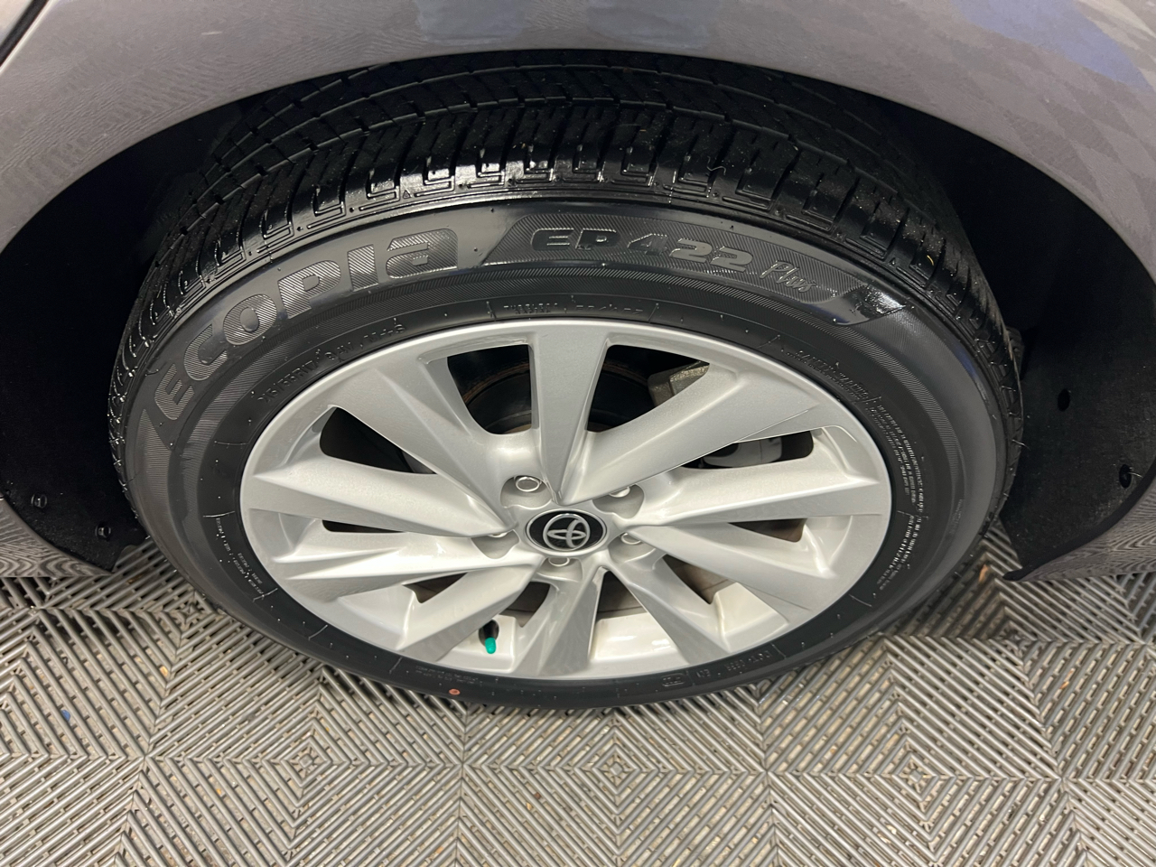 Toyota Camry LE Auto (Natl) 2023