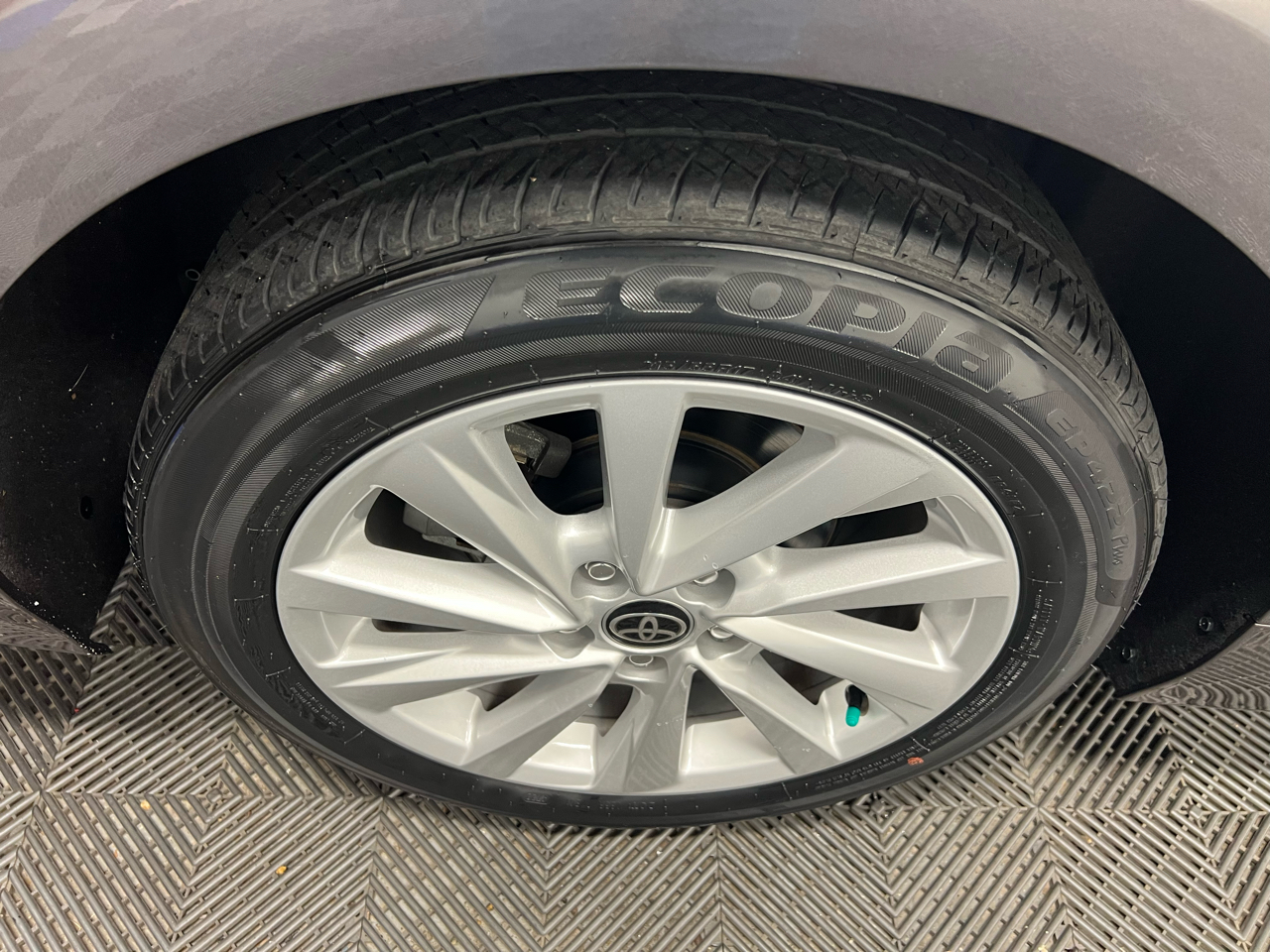 Toyota Camry LE Auto (Natl) 2023