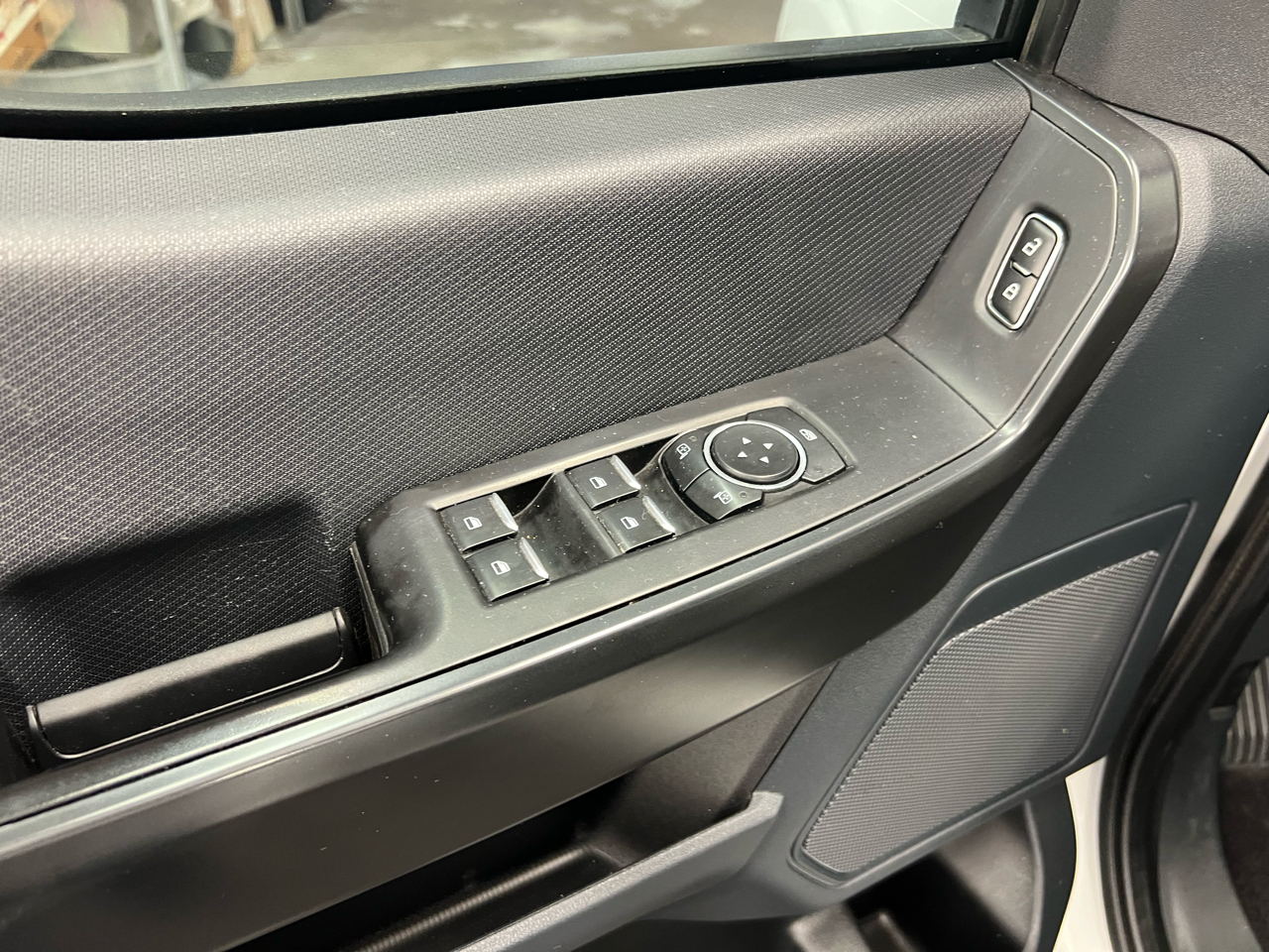 Ford F-150 STX 4WD SuperCrew 5.5' Box 2023