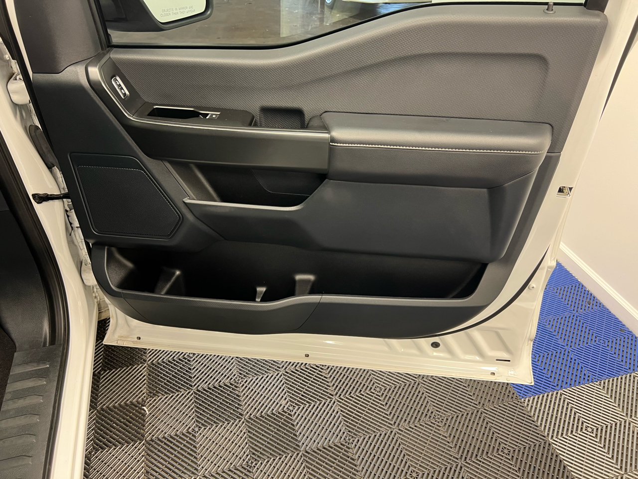 Ford F-150 STX 4WD SuperCrew 5.5' Box 2023