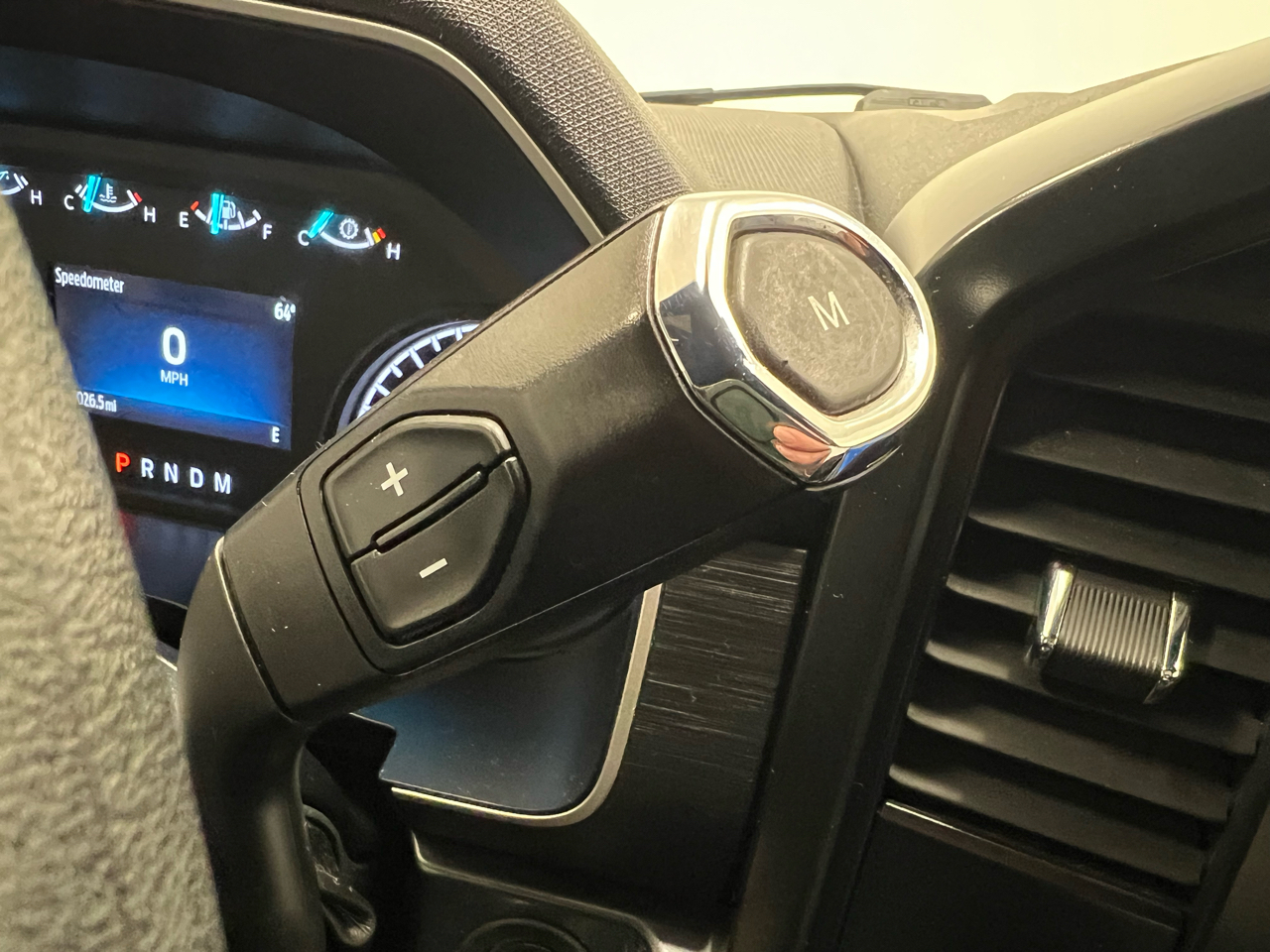 Ford F-150 STX 4WD SuperCrew 5.5' Box 2023