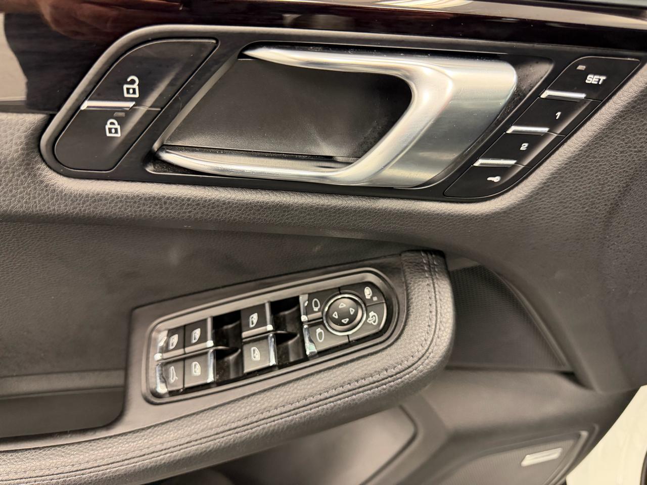 Porsche Macan AWD 2021