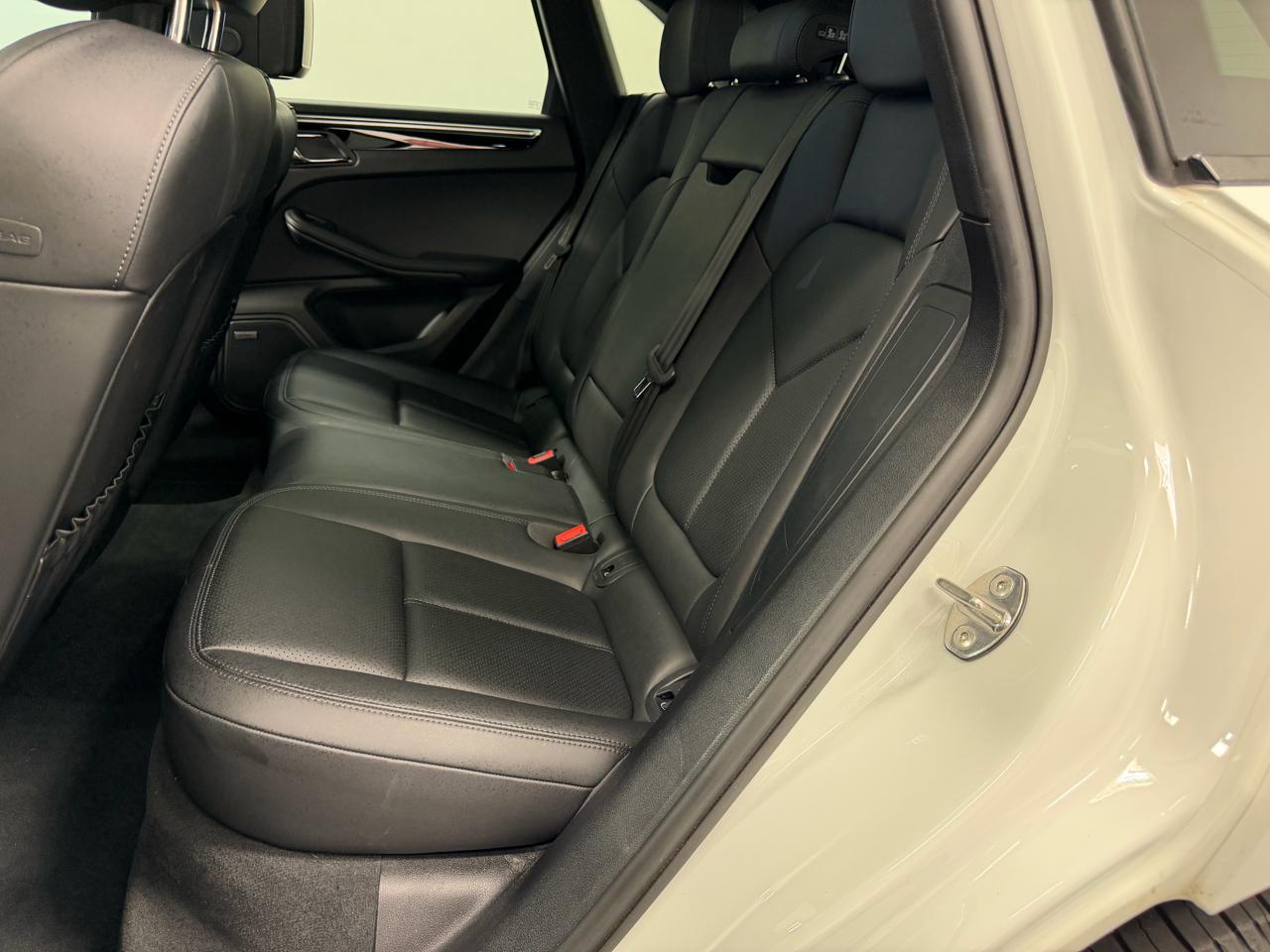 Porsche Macan AWD 2021