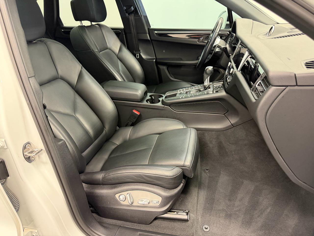 Porsche Macan AWD 2021