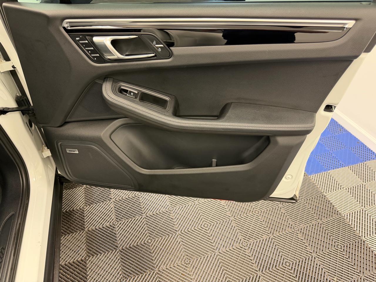 Porsche Macan AWD 2021