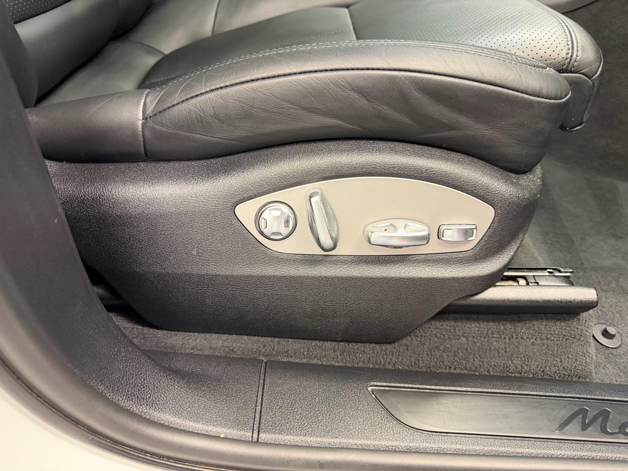 Porsche Macan AWD 2021