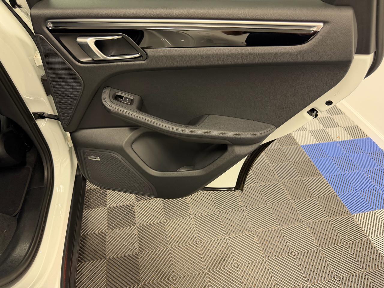 Porsche Macan AWD 2021