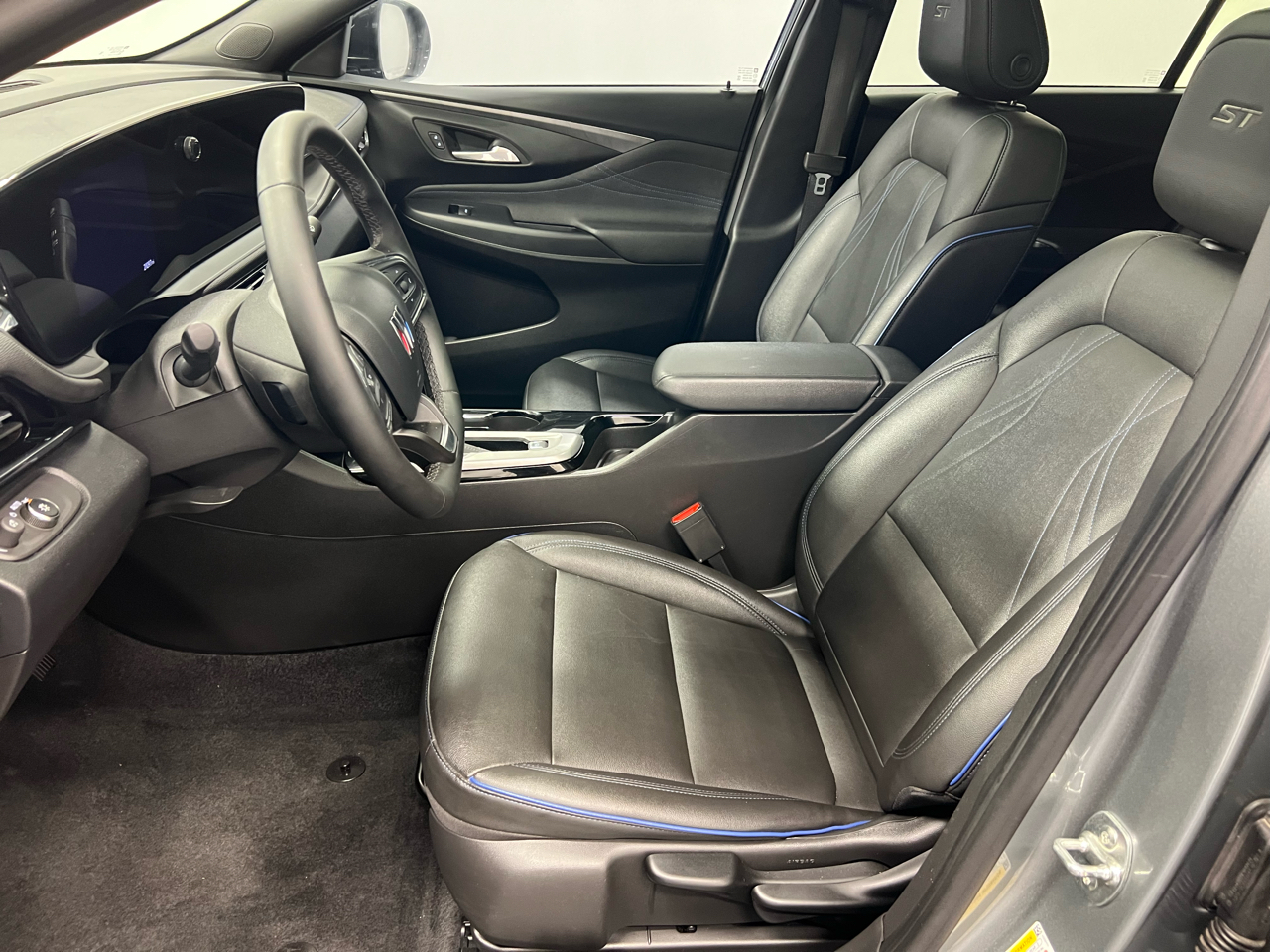 Buick Envista FWD 4dr Sport Touring 2025