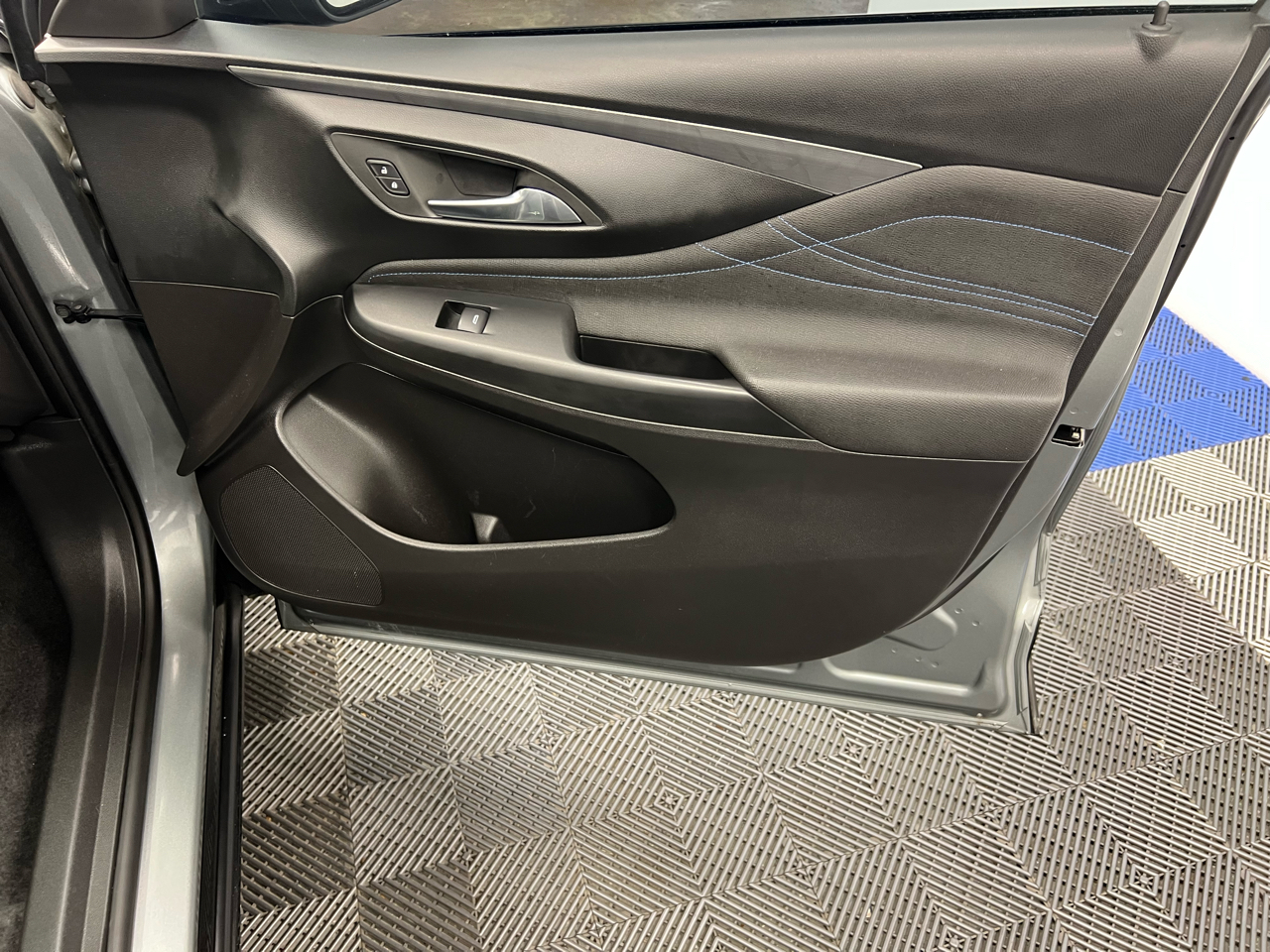 Buick Envista FWD 4dr Sport Touring 2025