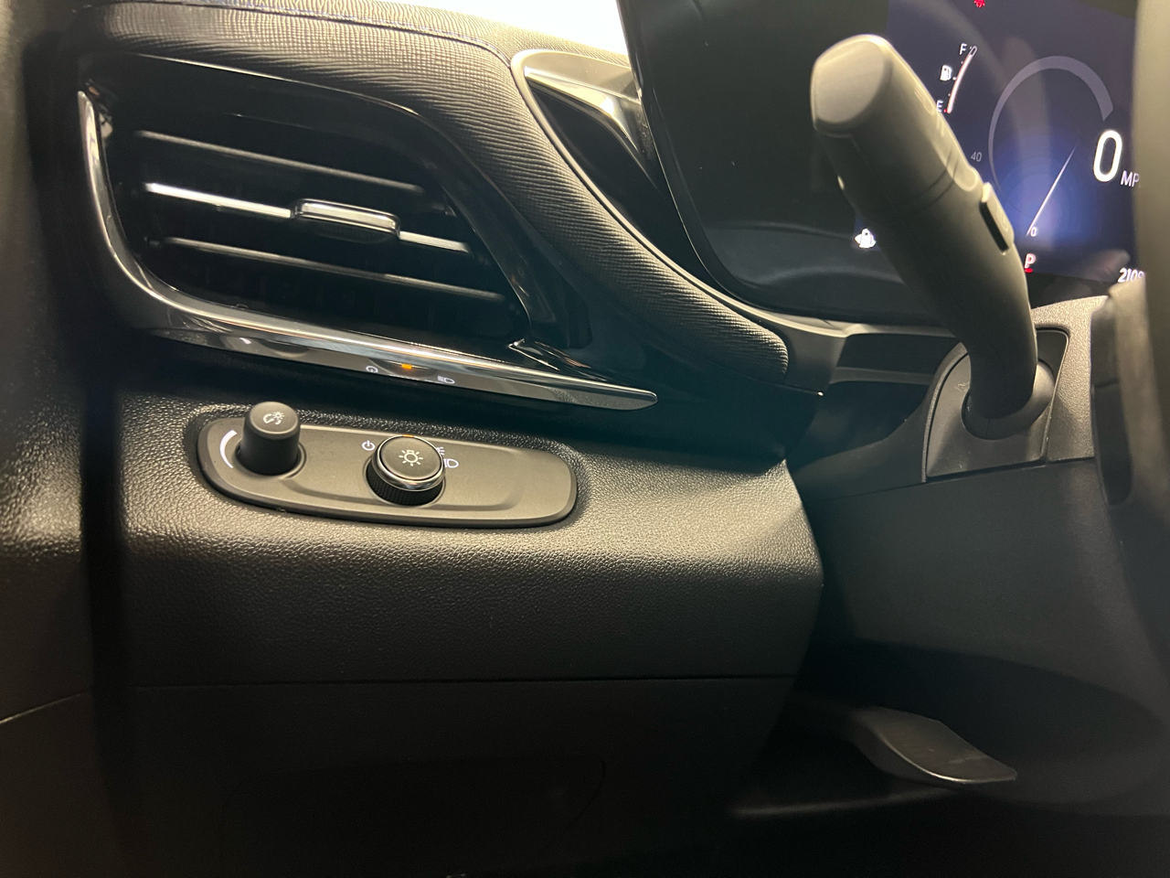 Buick Envista FWD 4dr Sport Touring 2025