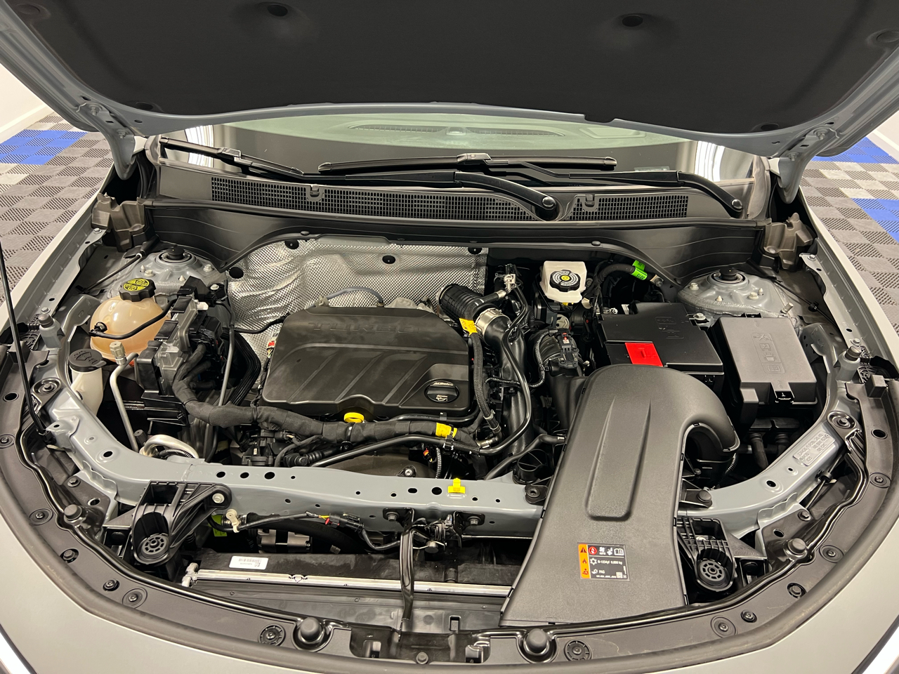 Buick Envista FWD 4dr Sport Touring 2025