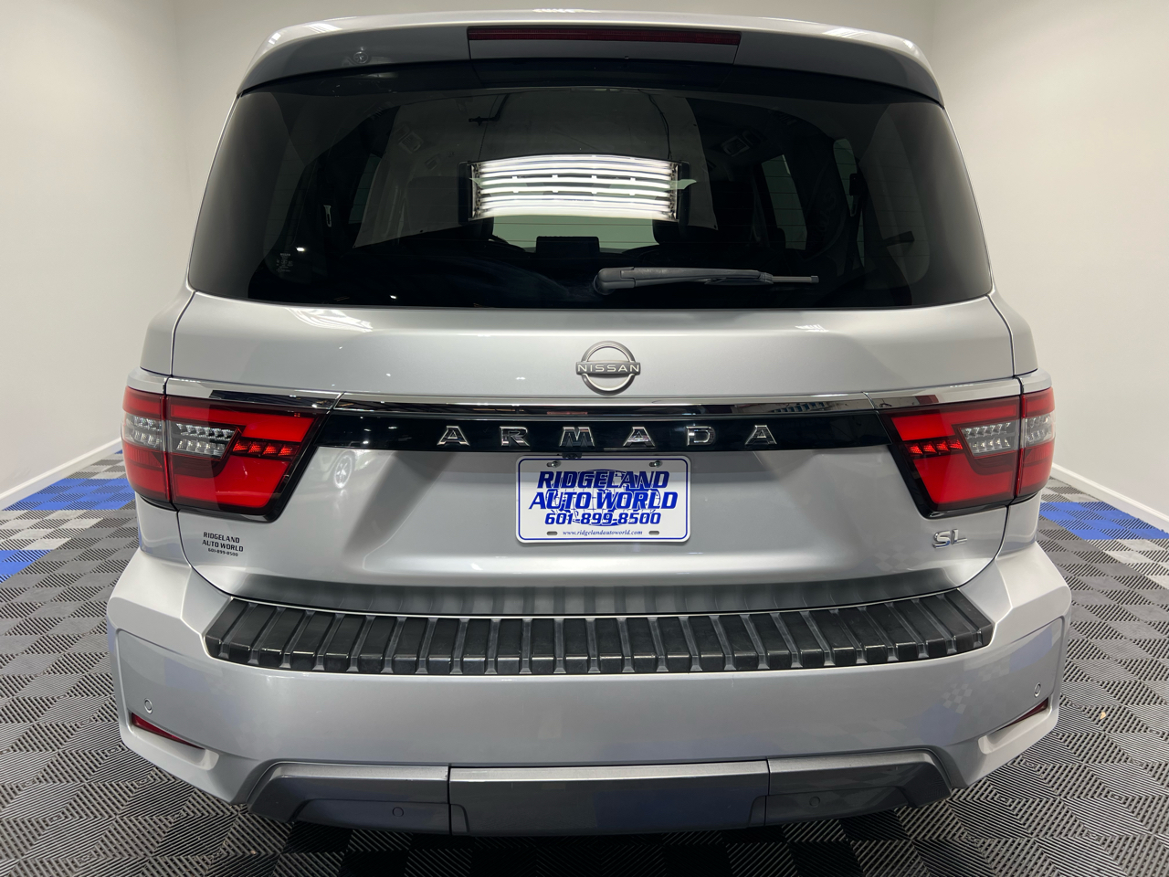 Nissan Armada 4x2 SL 2021