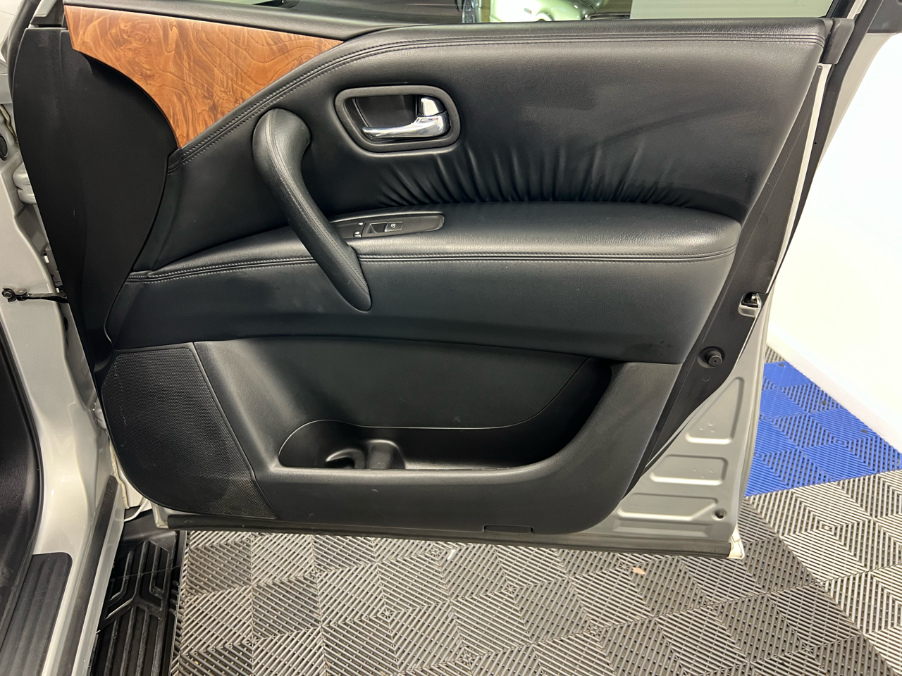 Nissan Armada 4x2 SL 2021