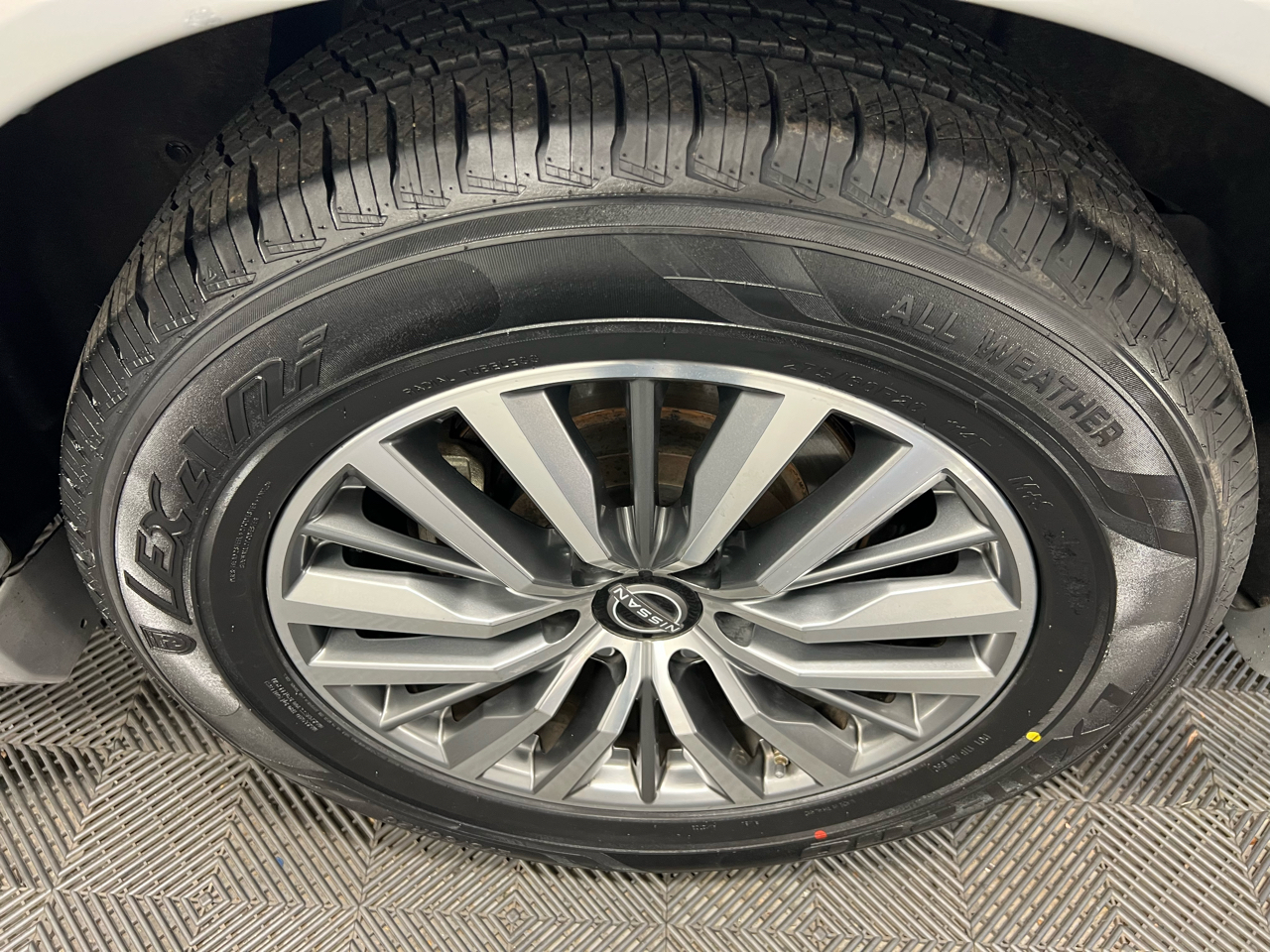 Nissan Armada 4x2 SL 2021