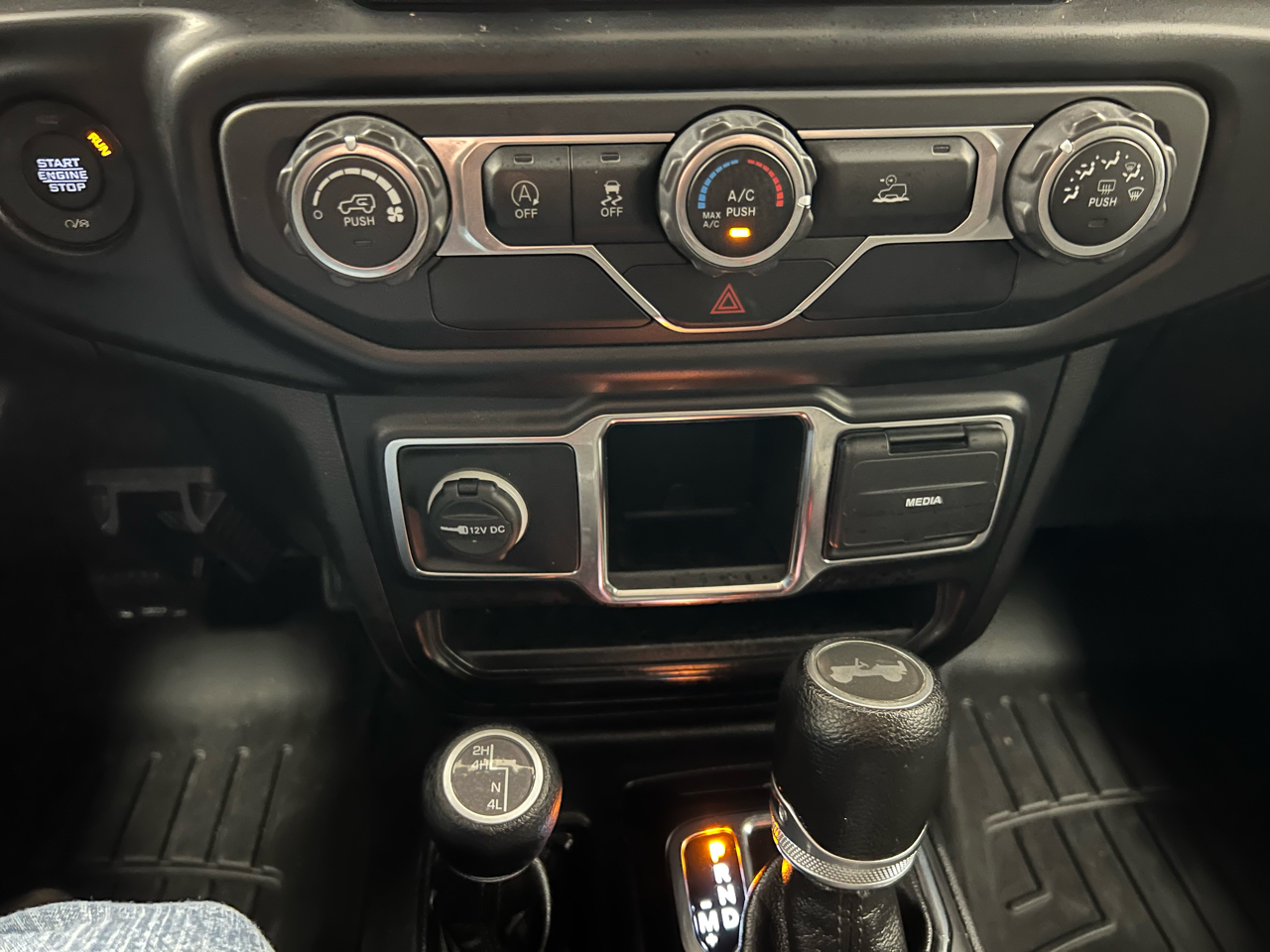 Jeep Wrangler Sport 4x4 2021