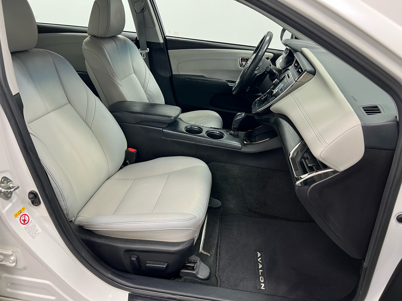 Toyota Avalon Touring 4D Sedan 2016