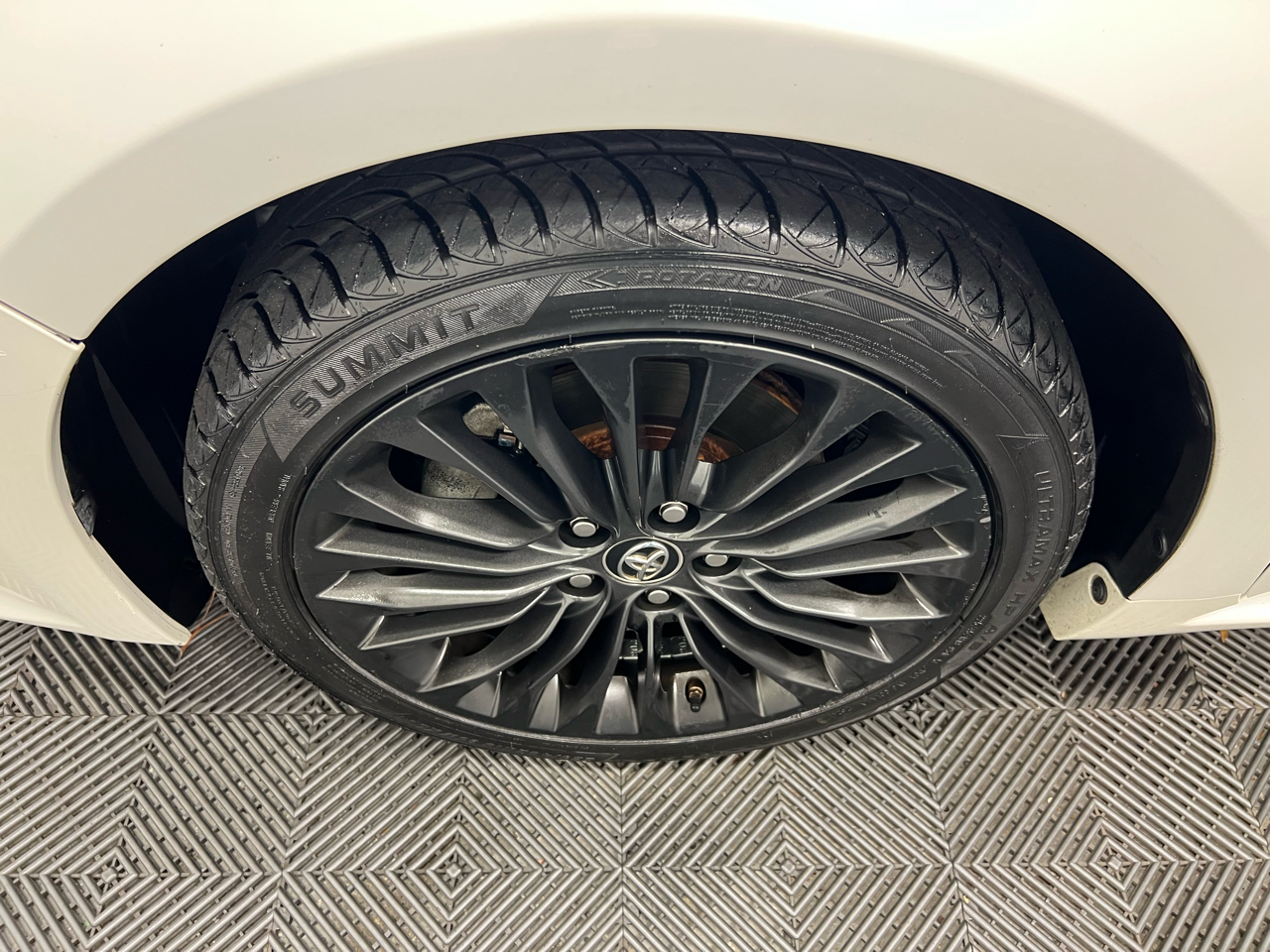 Toyota Avalon Touring 4D Sedan 2016