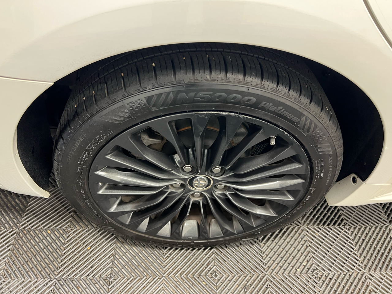 Toyota Avalon Touring 4D Sedan 2016