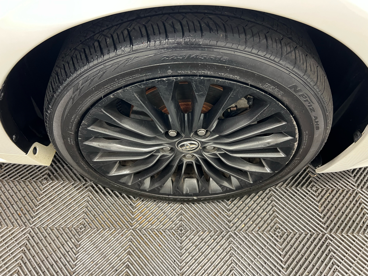 Toyota Avalon Touring 4D Sedan 2016