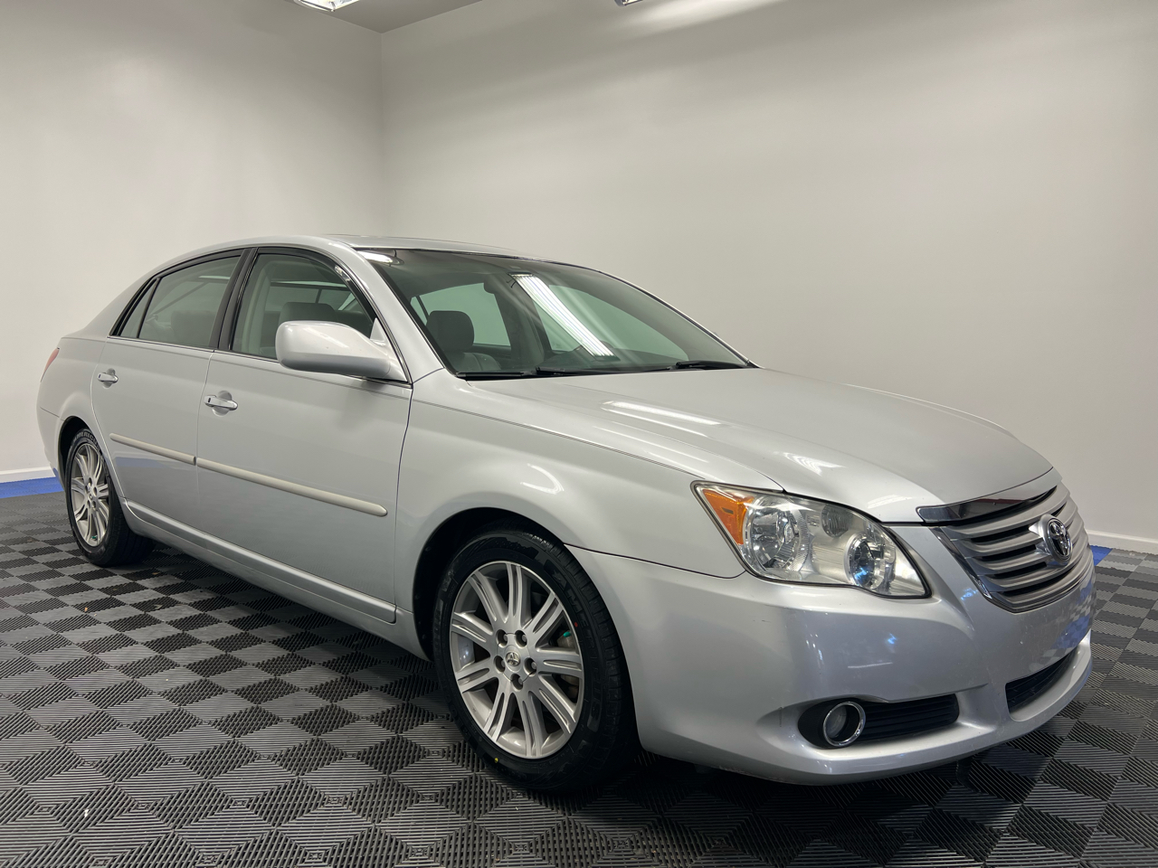Toyota Avalon 4dr Sdn Limited (Natl) 2008