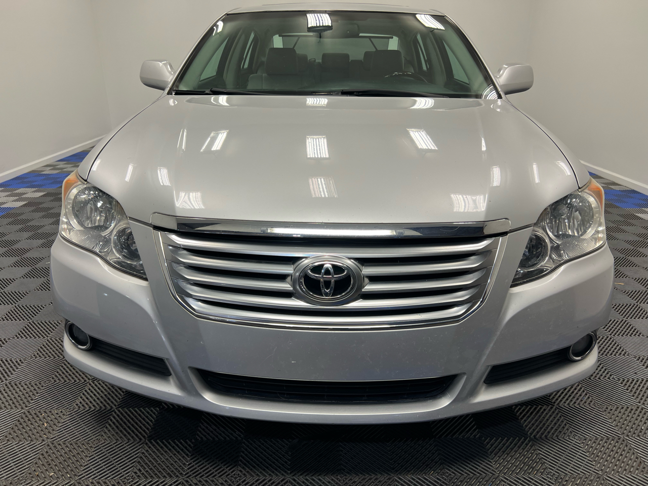 Toyota Avalon 4dr Sdn Limited (Natl) 2008