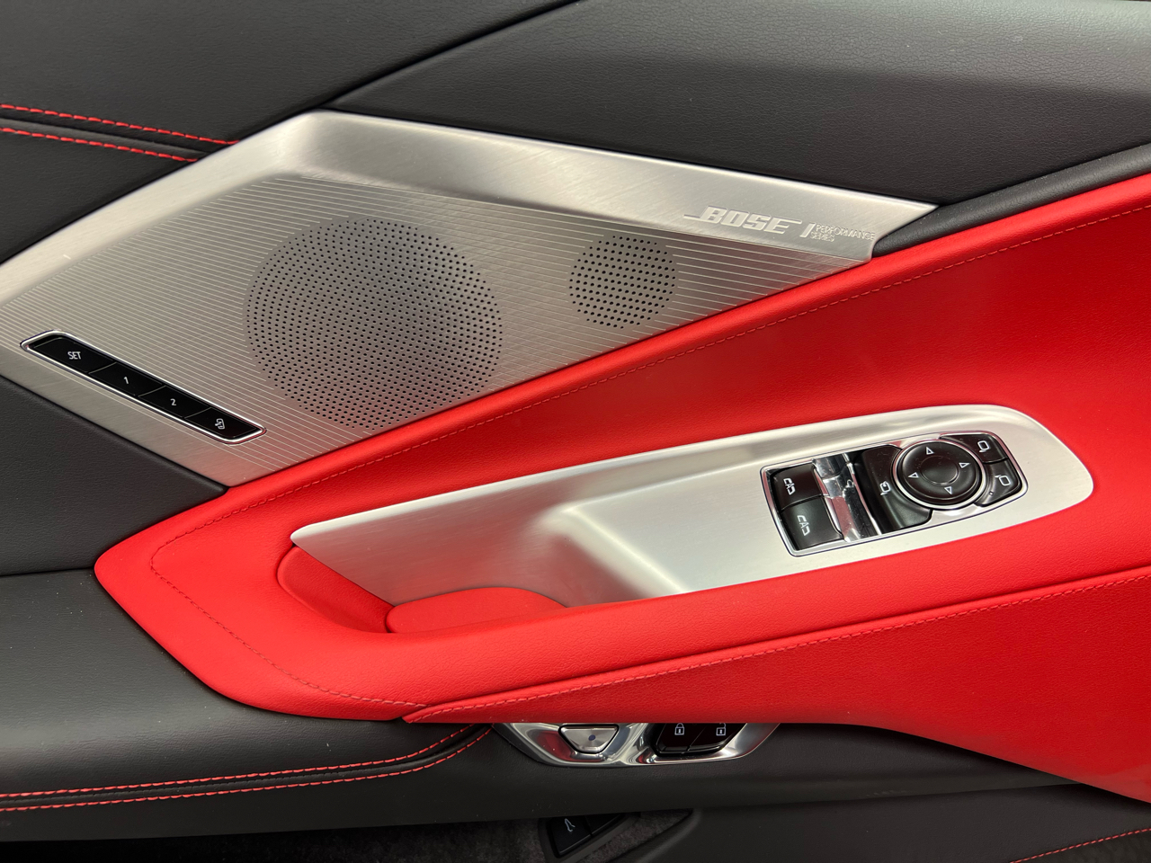 Chevrolet Corvette 2dr Stingray Cpe w/2LT 2021