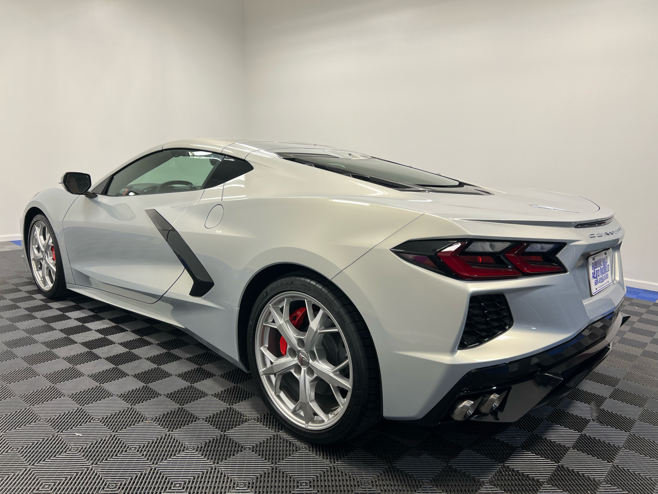 Chevrolet Corvette 2dr Stingray Cpe w/2LT 2021