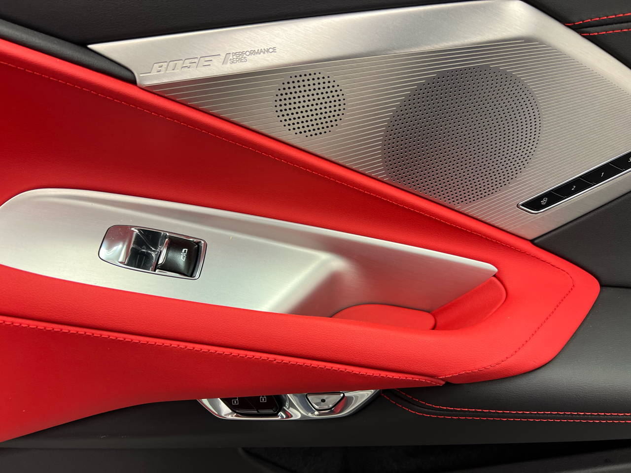 Chevrolet Corvette 2dr Stingray Cpe w/2LT 2021