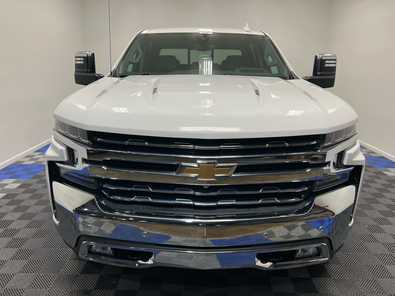 Chevrolet Silverado 1500 4WD Crew Cab 147" LTZ 2020