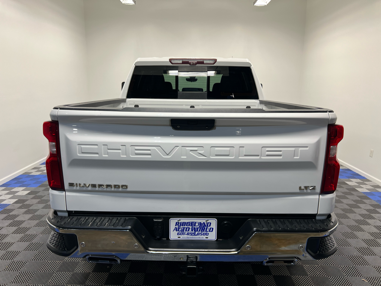 Chevrolet Silverado 1500 4WD Crew Cab 147" LTZ 2020