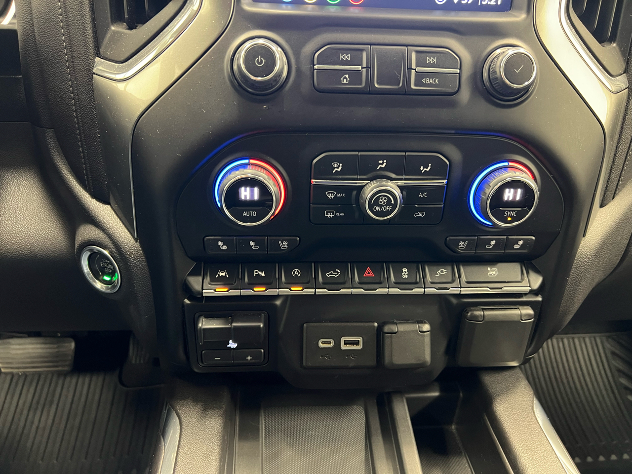 Chevrolet Silverado 1500 4WD Crew Cab 147" LTZ 2020