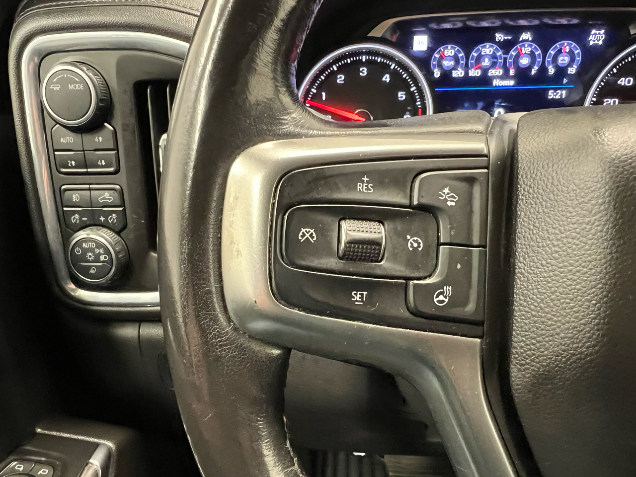 Chevrolet Silverado 1500 4WD Crew Cab 147" LTZ 2020