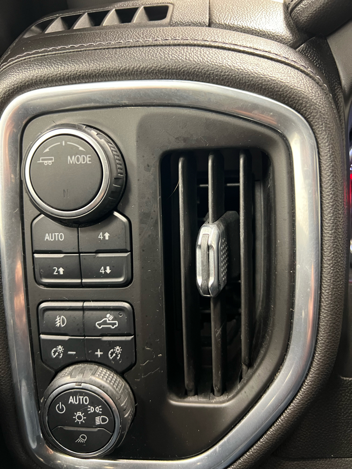 Chevrolet Silverado 1500 4WD Crew Cab 147" LTZ 2020