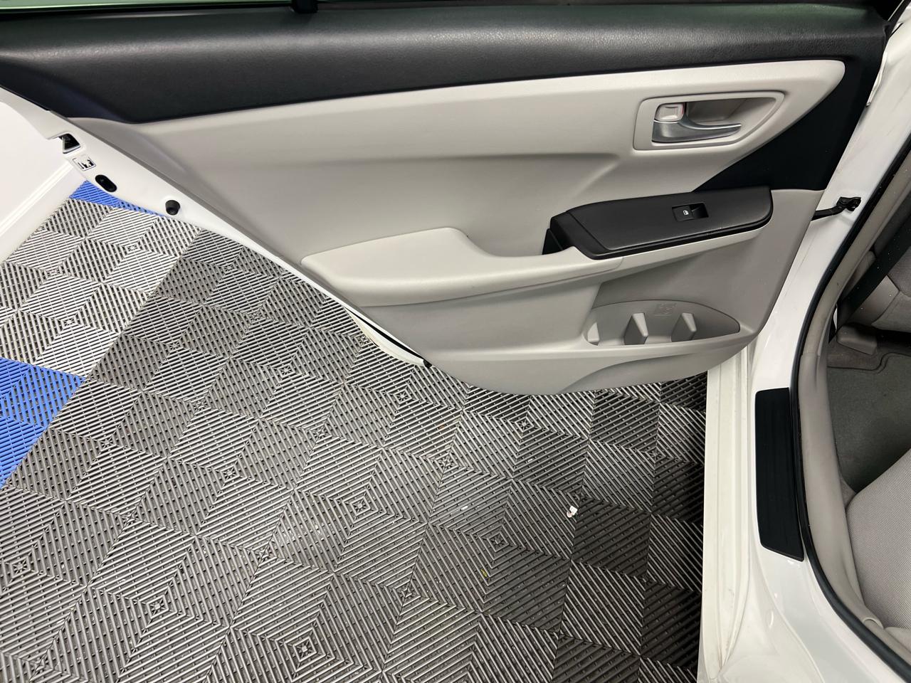 Toyota Camry LE 4D Sedan 2017