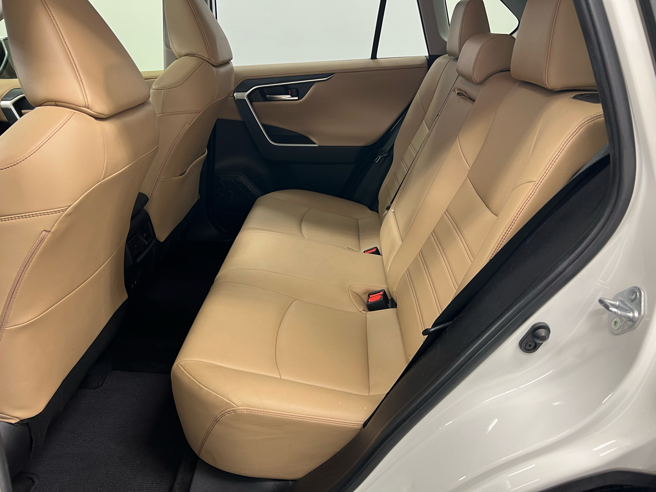 Toyota RAV4 Limited FWD (Natl) 2019