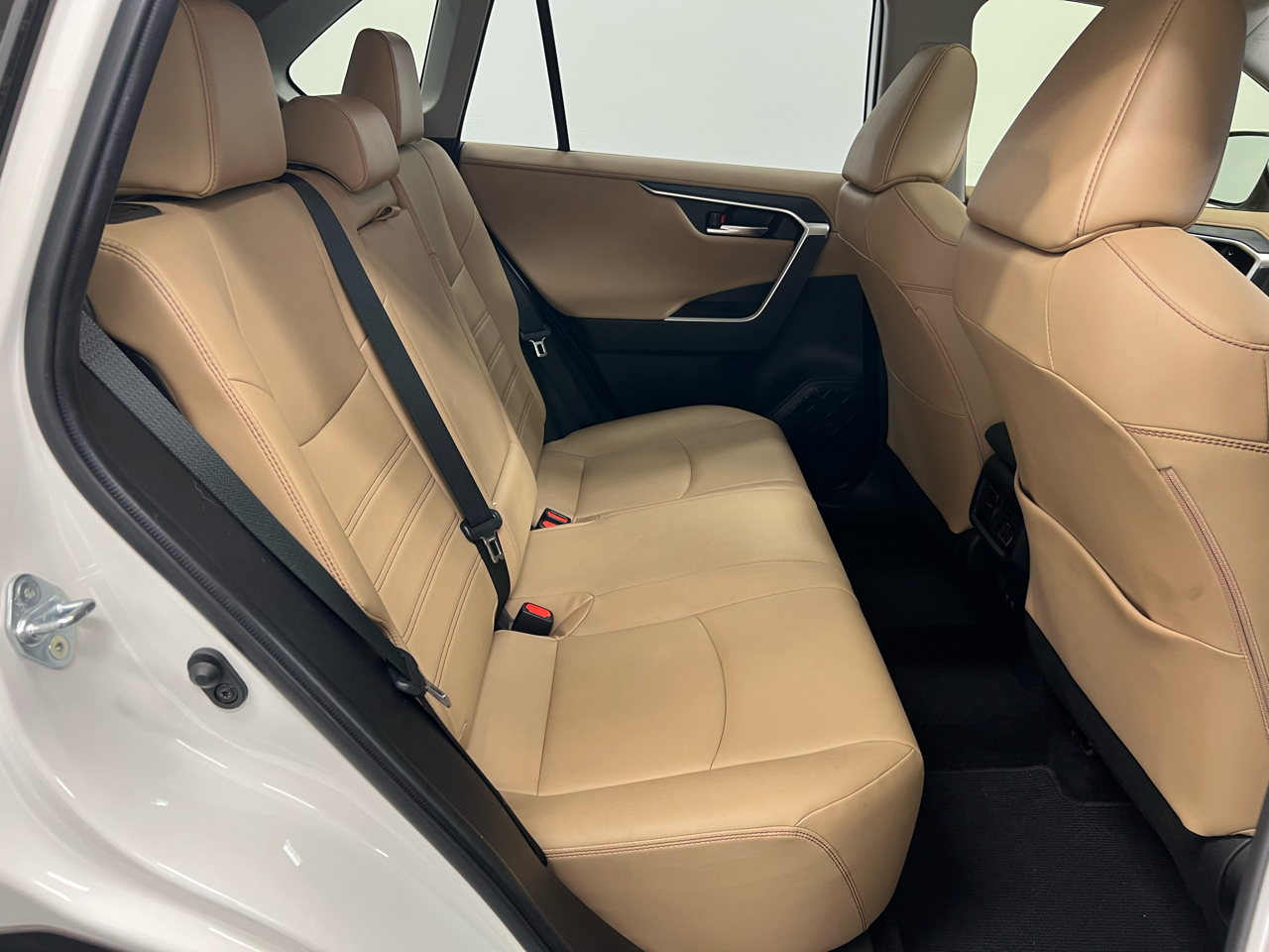 Toyota RAV4 Limited FWD (Natl) 2019