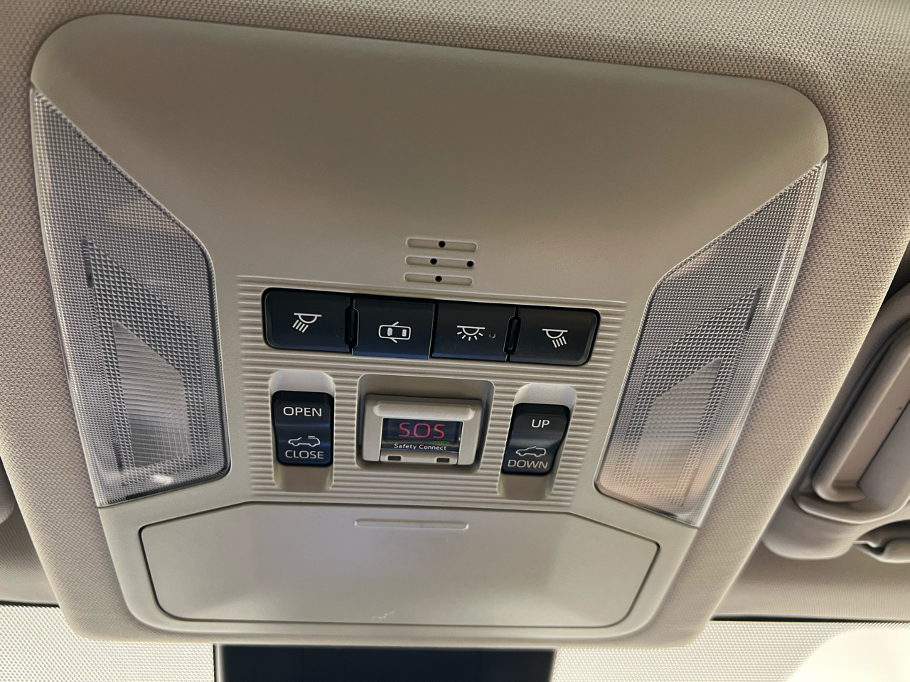 Toyota RAV4 Limited FWD (Natl) 2019