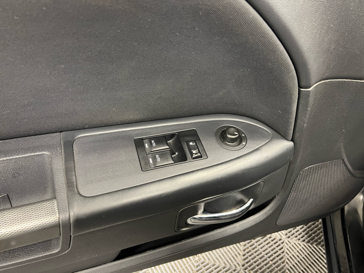 Dodge Challenger 2dr Cpe R/T 2013