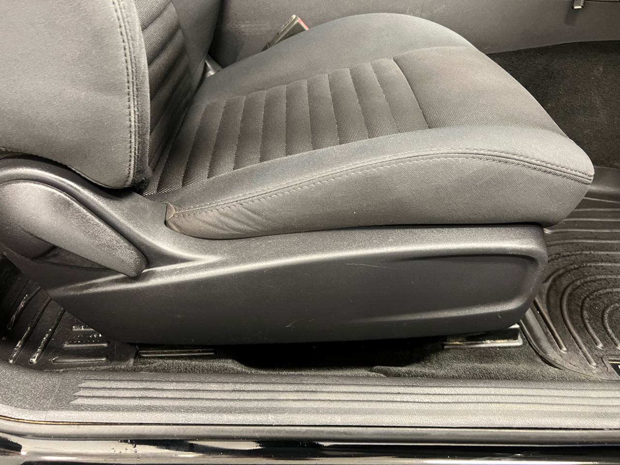 Dodge Challenger 2dr Cpe R/T 2013