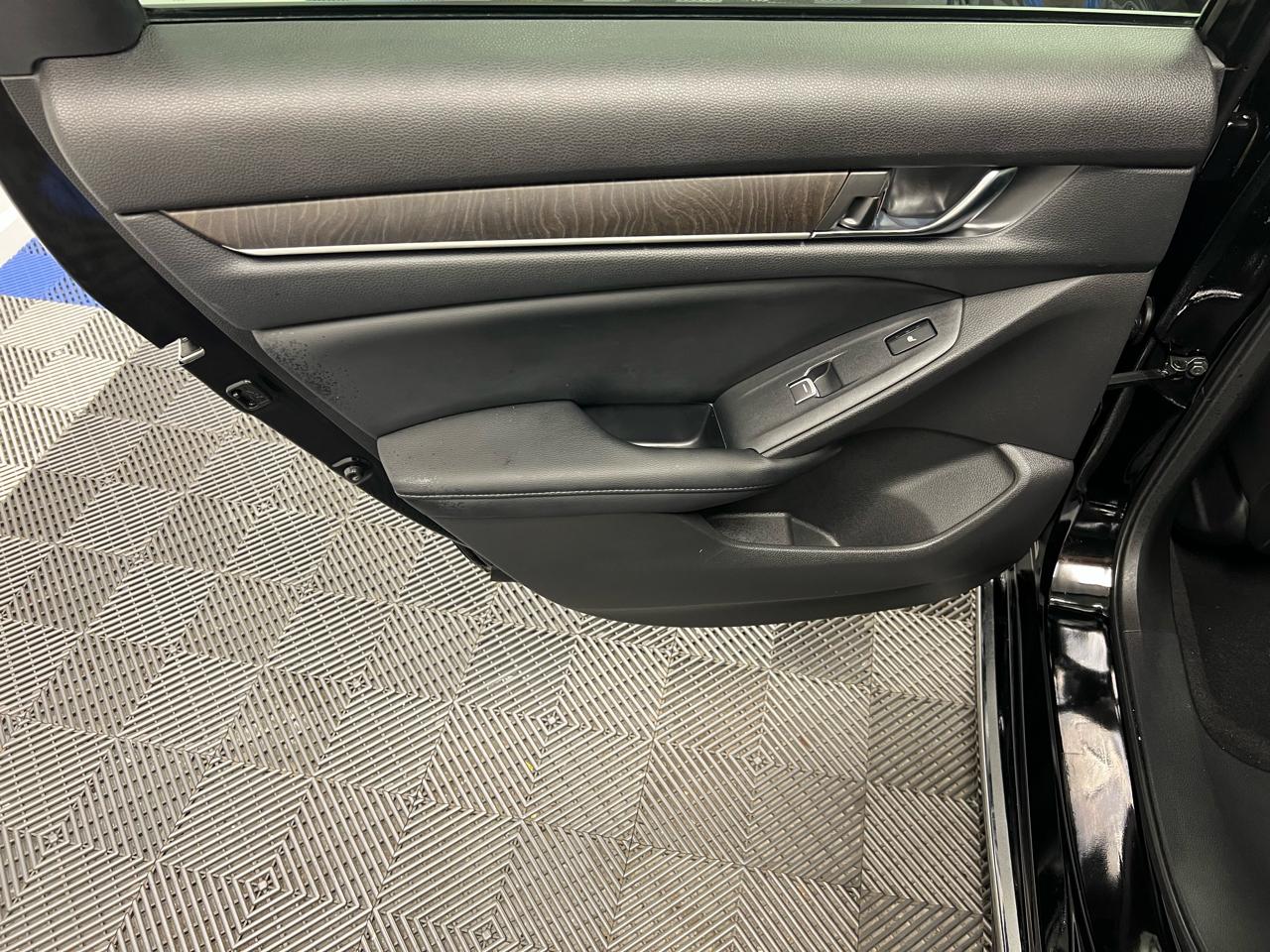 Honda Accord Hybrid Touring Sedan 2018