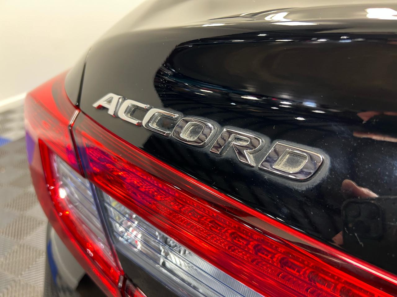 Honda Accord Hybrid Touring Sedan 2018