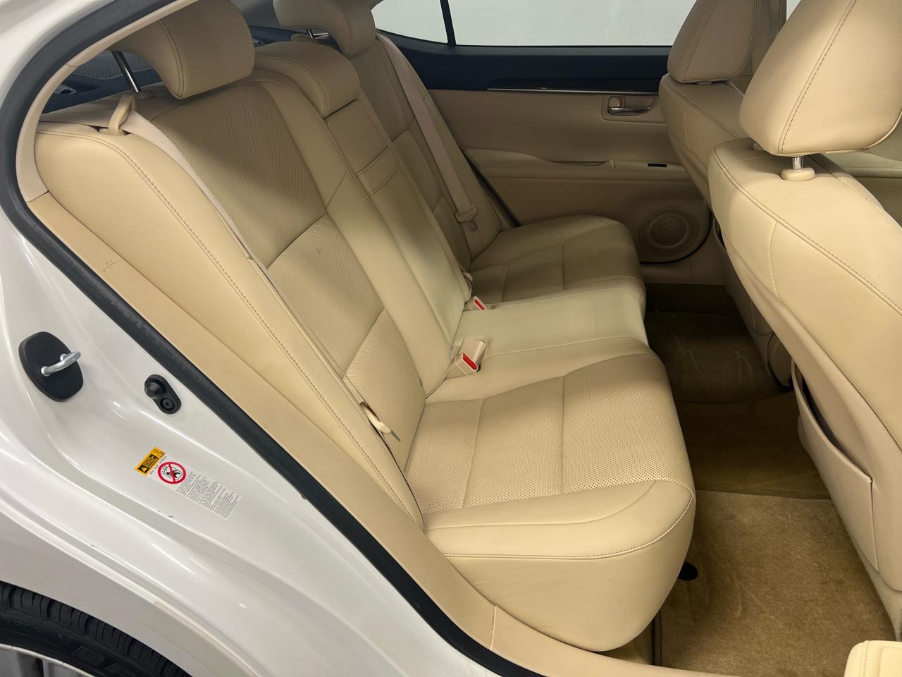 Lexus ES 350 4dr Sdn 2015