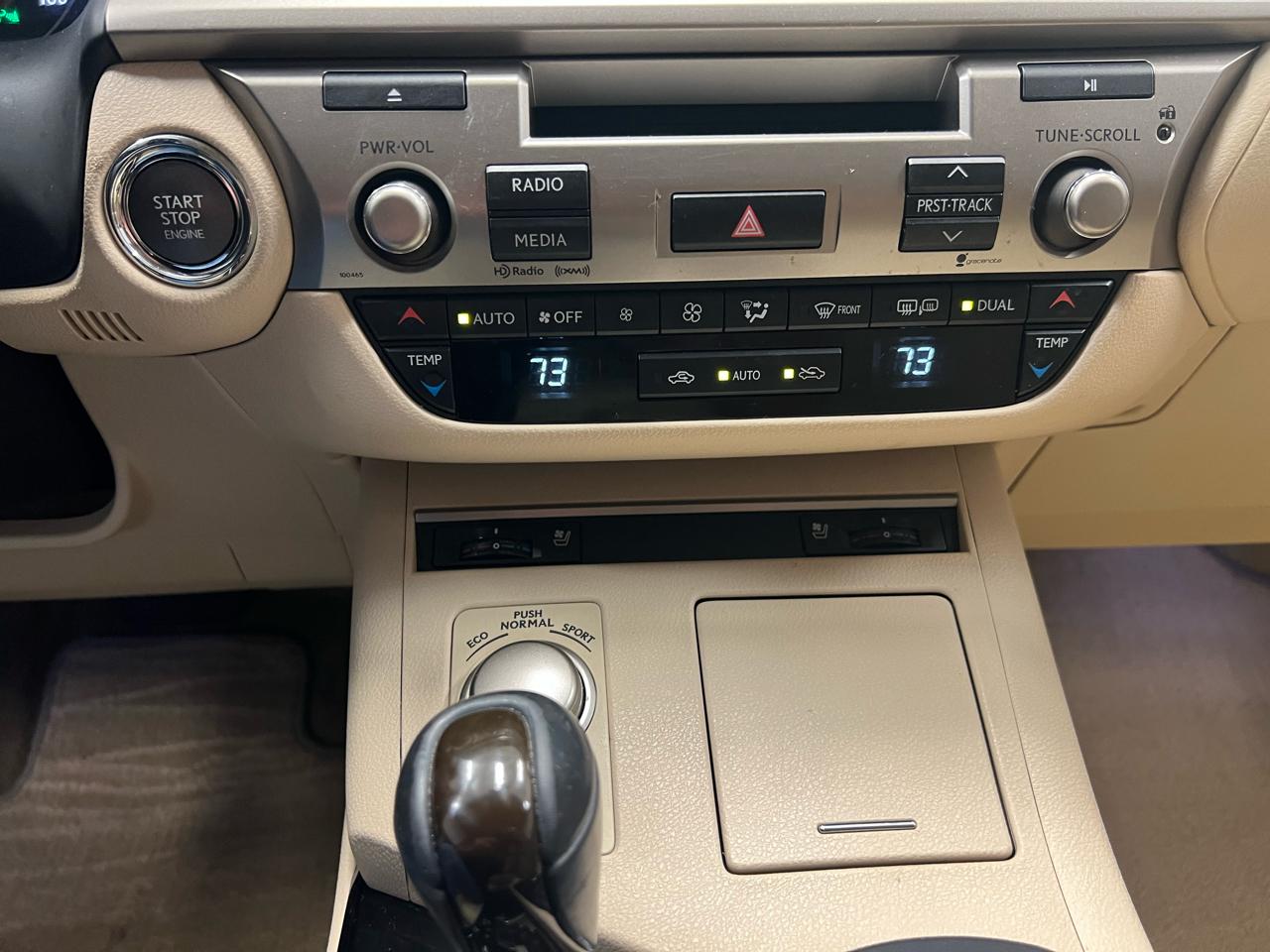 Lexus ES 350 4dr Sdn 2015