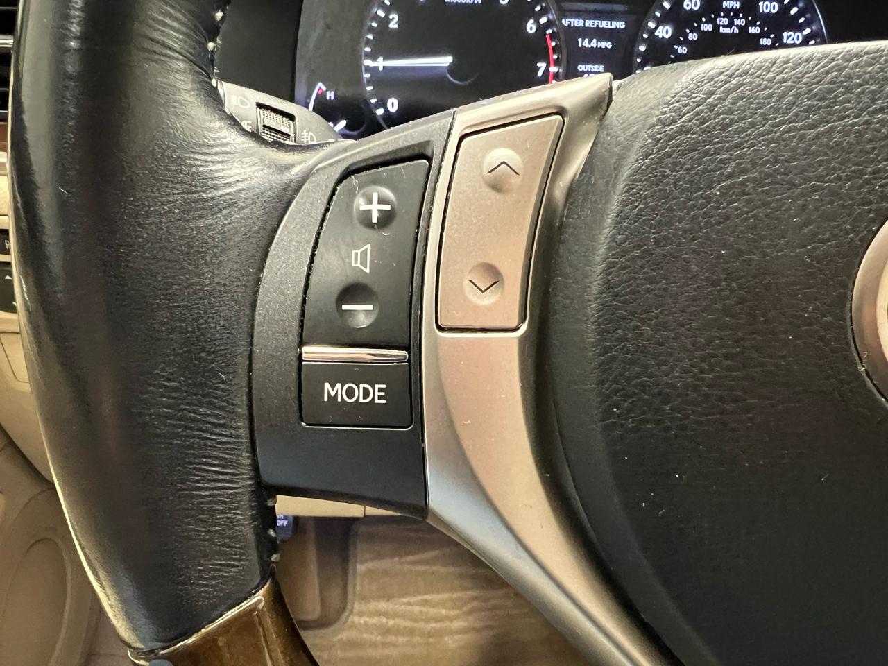 Lexus ES 350 4dr Sdn 2015