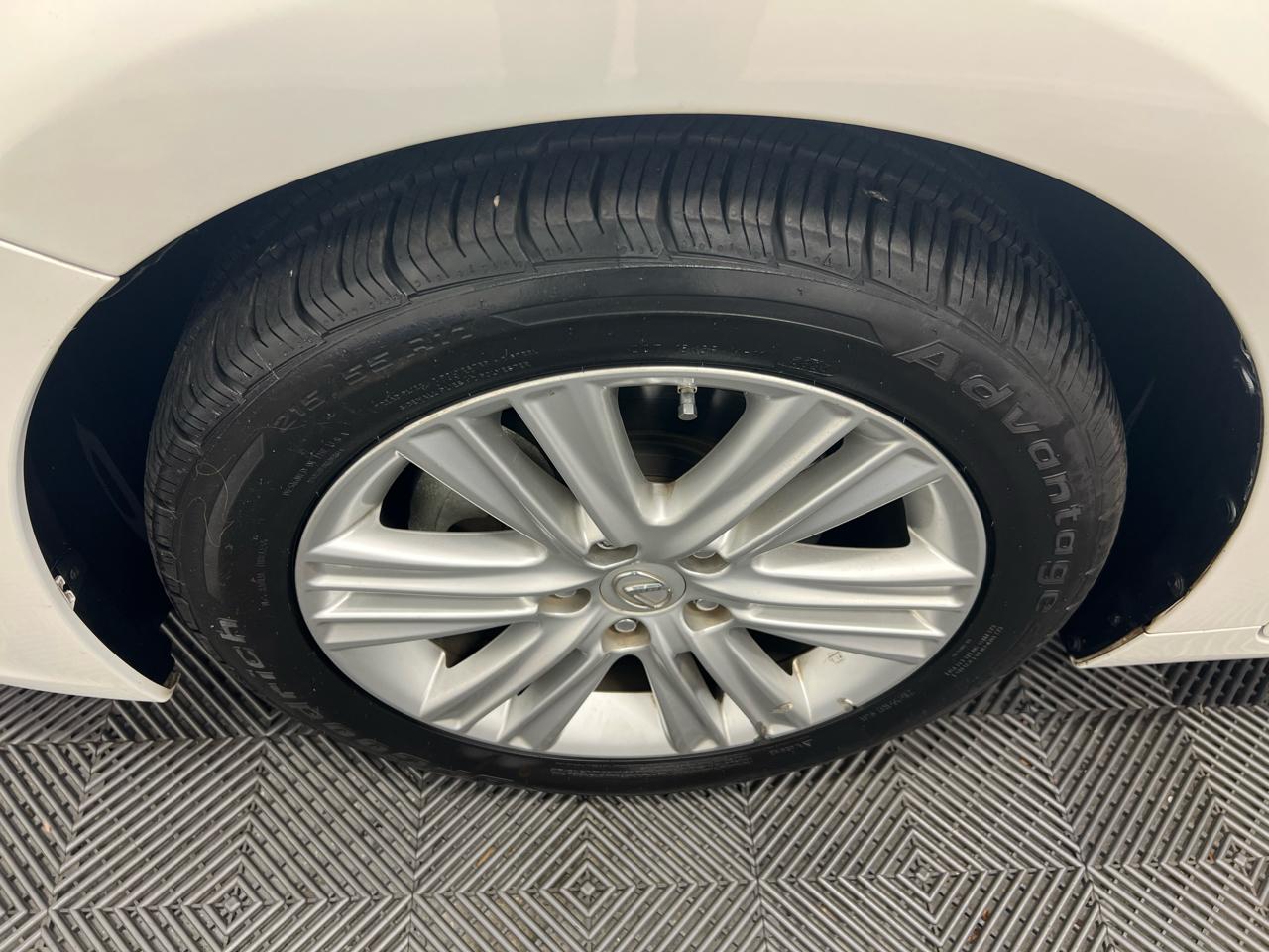 Lexus ES 350 4dr Sdn 2015