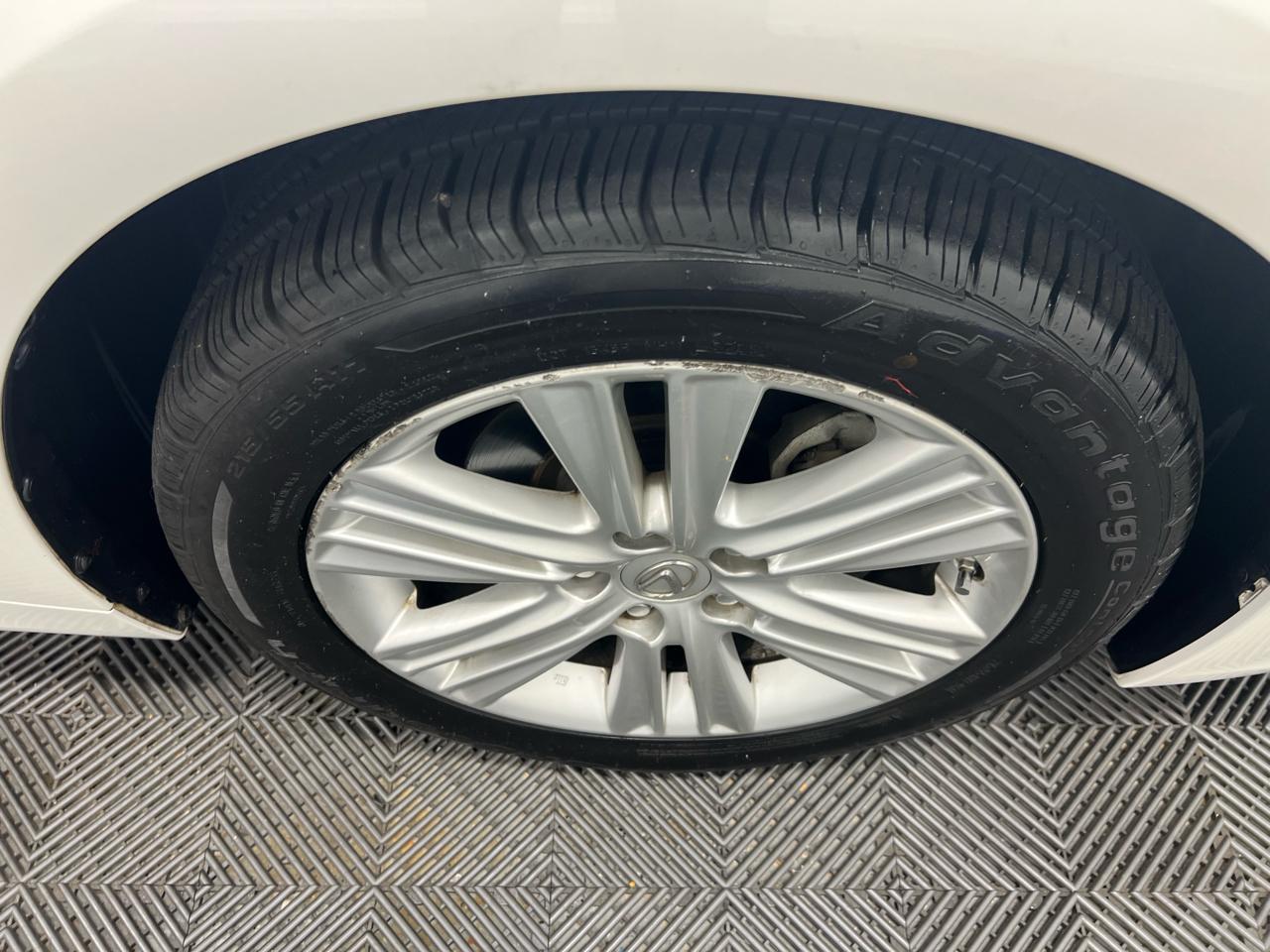 Lexus ES 350 4dr Sdn 2015