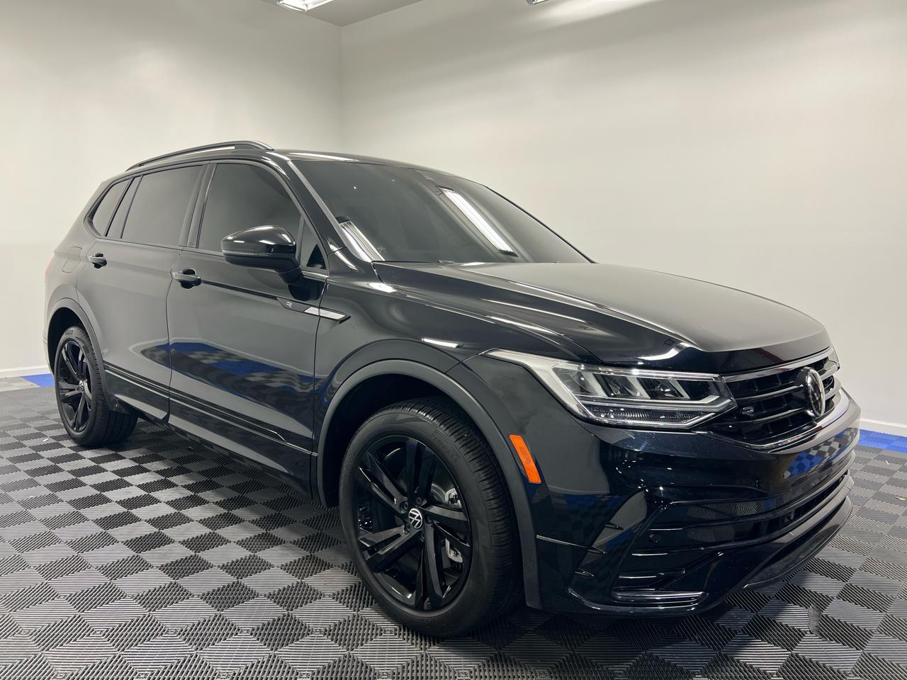 Volkswagen Tiguan 2.0T SE R-Line Black FWD 2023