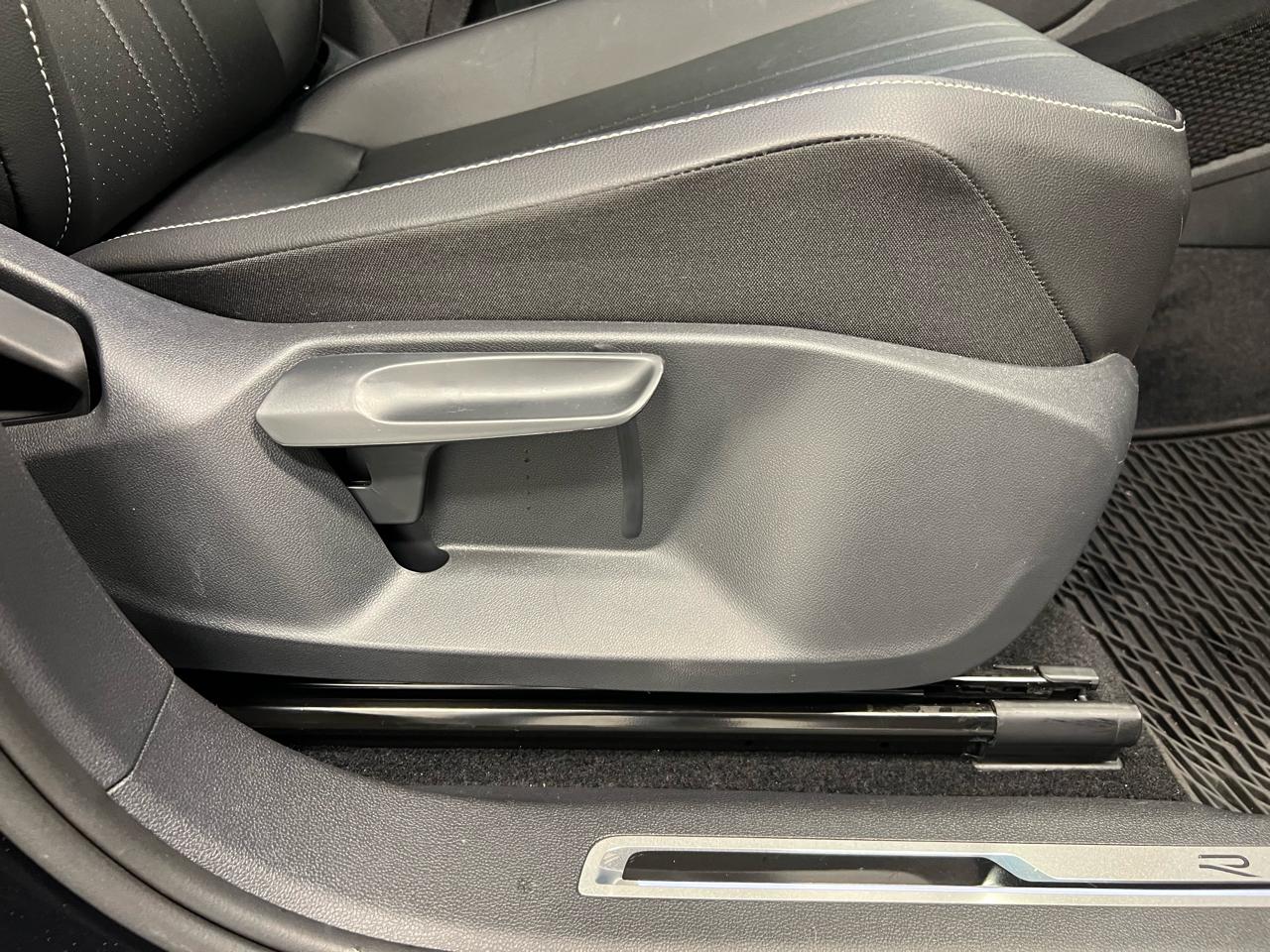 Volkswagen Tiguan 2.0T SE R-Line Black FWD 2023