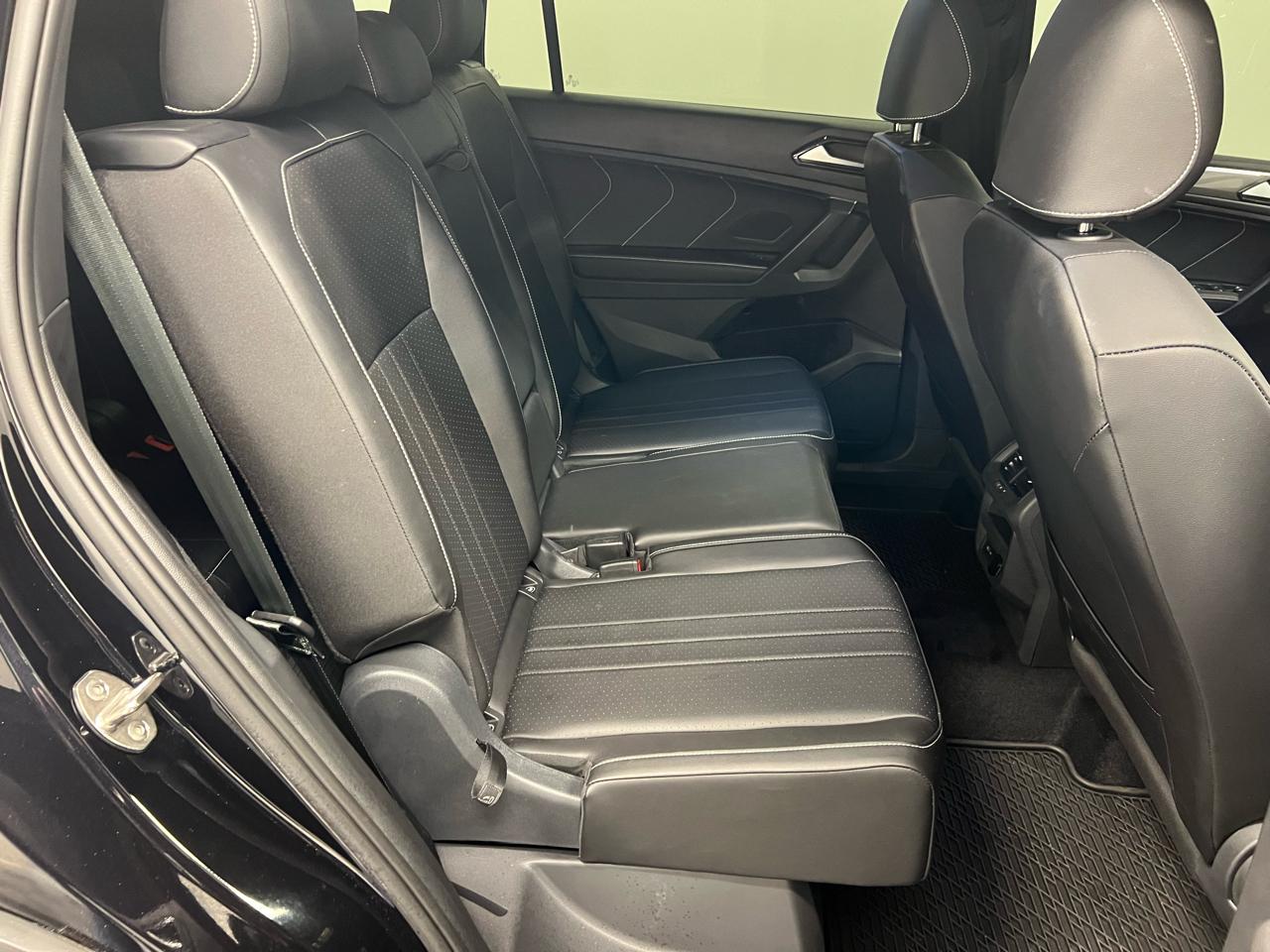 Volkswagen Tiguan 2.0T SE R-Line Black FWD 2023